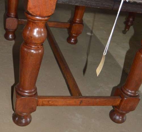 Vintage Teak 4 seater dining table - Length 1.4cm, width 1.04cm, height 76cm