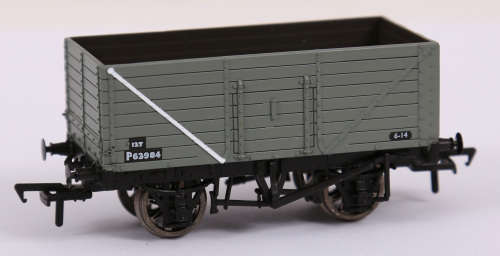Bachmann 37-158 8 Plank Wagon BR Grey Fix End (Ref 132)