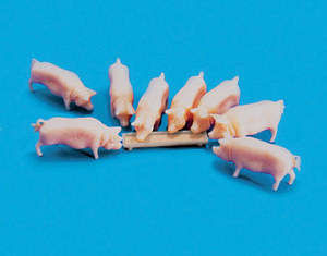 Peco 5108 Pigs & Trough (OO/HO)