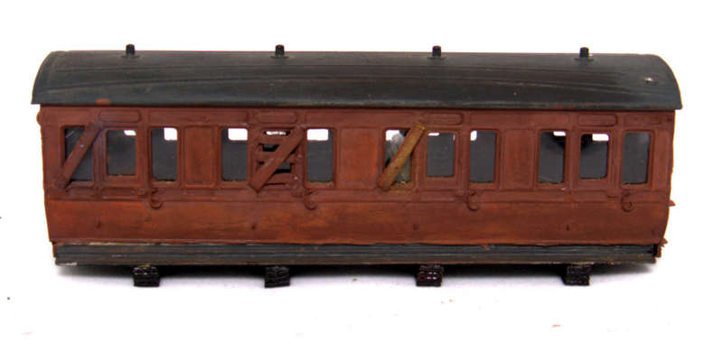 OO Gauge Grounded Coach (Ratio Kit 501)