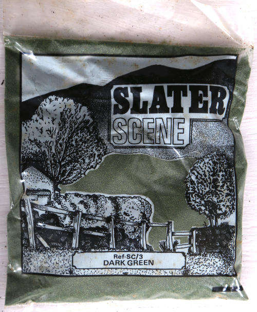 Slater Scene Dark Green Scatter Material SC/3