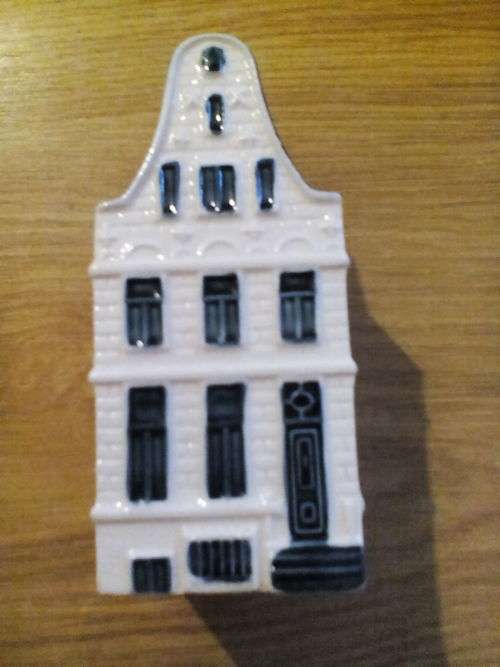 KLM Bols brandy Dutch townhouse design decanter. Sealed and full. Pattern no. 40.