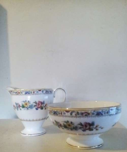 Vintage Foley (Edward Brain and Co. Bought out in 1958)milk jug and sugar. In Ming Rose' pattern
