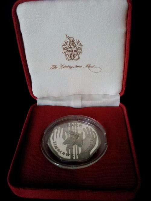 Rare limited edition Rhodesia/Zimbabwe Peace medallion. 40 grams fine silver!!