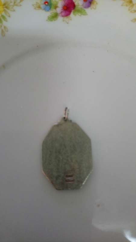 A lovely collection of beautiful silver jewellery