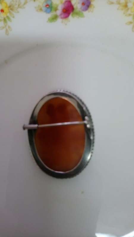 A lovely collection of beautiful silver jewellery