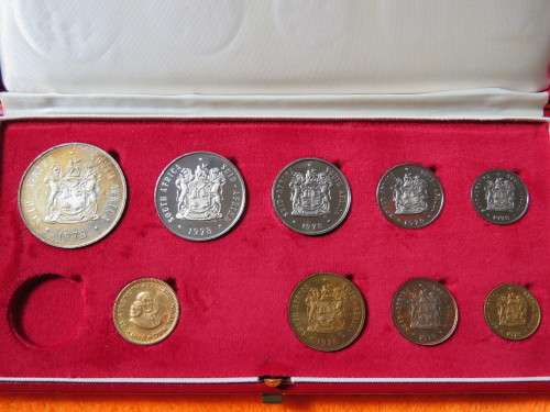1978 LONG PARTIAL PROOF SET WITH GOLD