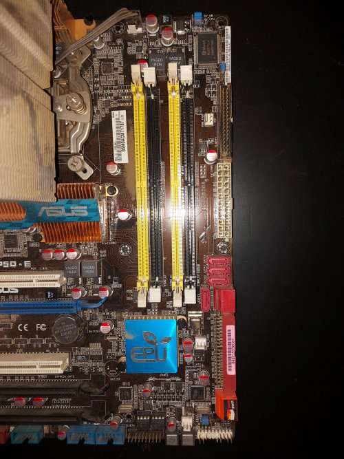 Asus P5Q-E Motherboard and Intel Q9550 CPU Bundle
