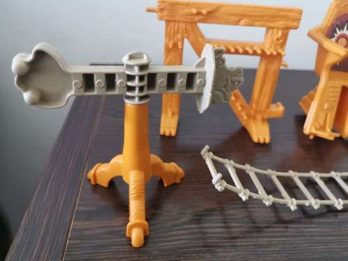 Masters of the Universe Castle Grayskull parts