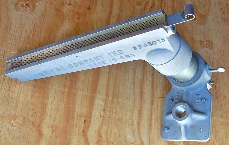 Ribbon burner / adjustable gas burner
