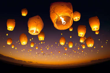 PACK OF 10 SKY LANTERNS -wishing lights