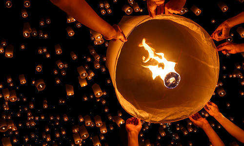 PACK OF 10 SKY LANTERNS