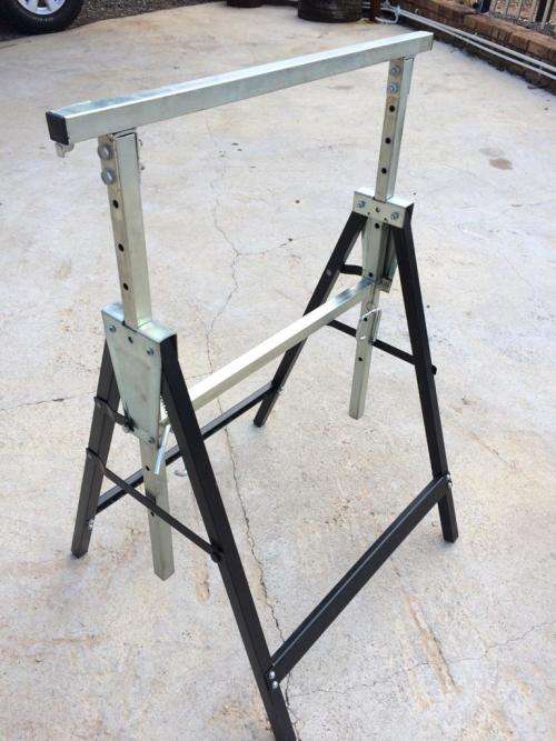 ALUMINIUM, LIGHTWEIGHT SCAFFOLDING SET of 2,Boxed..New price R1650