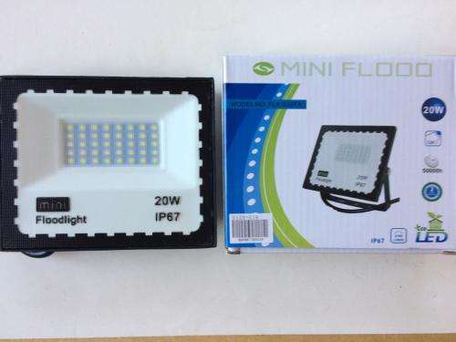 20W MINI LED FLOODLIGHT ... 50 000 HRS ...