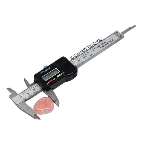 PROFESSIONAL DIGITAL 150mm VERNIER/CALIPER...LCD DISPLAY...HARDENED STAINLESS STEEL..MIN 2 PER ORDER