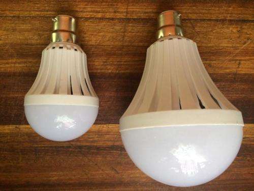 5W Bayonet Fit Globe..NEW Smart LED Bulb Light,Works during Power cuts,Regular AC, Emergency light