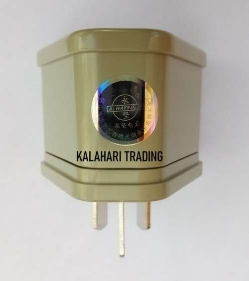 ADAPTER PLUG - 220V 3 PIN INVERTER ADAPTER PLUG - 10A