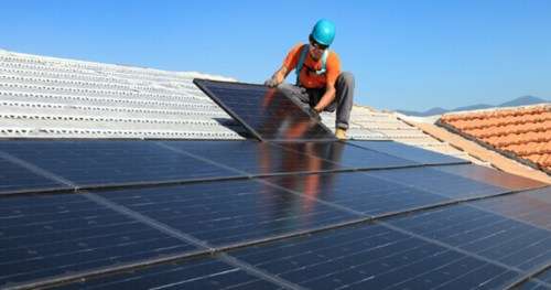 300W  MONOCRYSTALLINE SOLAR PANEL-GET OFF THE GRID-RENEWABLE ENERGY SUPPLY...LTD STOCK !!