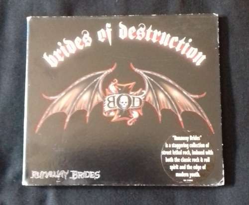 Brides of Destruction (Feat Tracii Guns) - Runaway Brides