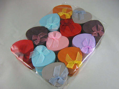 Clearance sale of 64 Gift Boxes, Hearts, Ovals and Square Please see the description for details