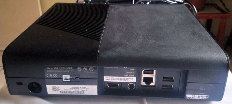 Microsoft XBOX 360E 500GB Gaming Console