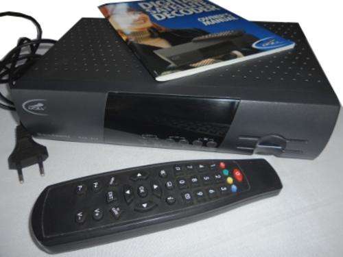 DStv Satellite Decoder Model DSD 910 with Remote and SmartCard