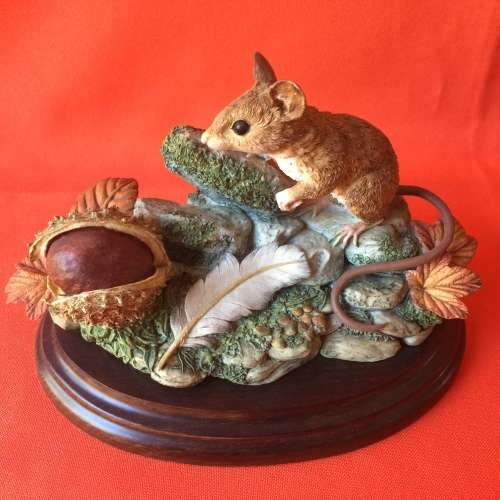 Country Artists - Woodmouse with horse chestnut