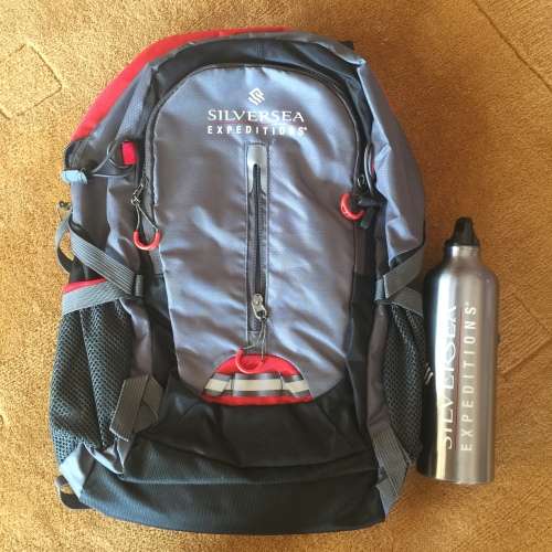 SILVERSEA Backpack and water bottle