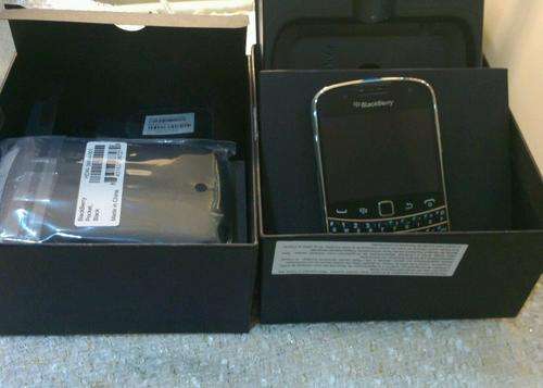 BRAND NEW BLACKBERRY BOLD 9900 SMARTPHONE