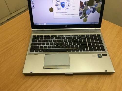 HP ELITEBOOK 8560p**INTEL CORE i5-2540M**4GB RAM**320GB HDD**15.6" LED**1GB AMD RADEON**WIN7 PRO
