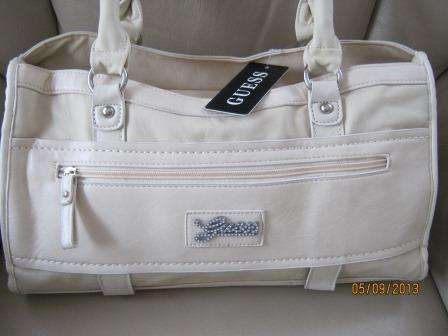 *Stunning* Guess Cream Ladies Handbags