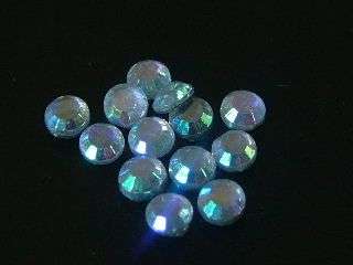144 Iron on, Hotfix rhinestones diamante diameter 4 mm, Silver