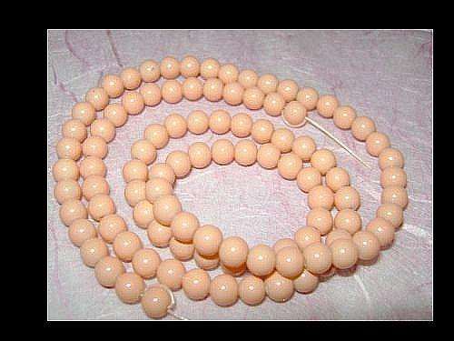 Peach Glass Round beads - 4mm