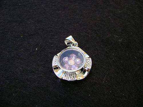 Flower pendant (spins)  - 25mm