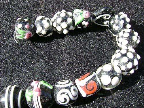 Glass bubble mix beads +/-14 beads on a string