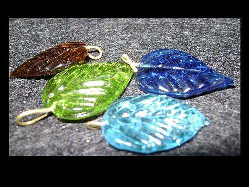 Acrylic Leaves Assorted Pack