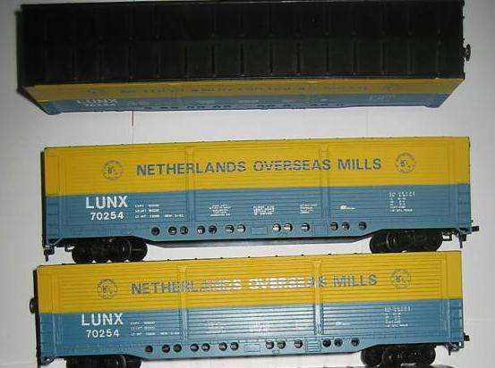 HO - Lot of 3 Netherland Overseas Mills box cars
