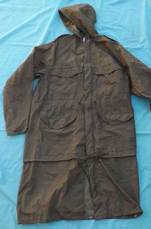 SA ARMY(SADF)  Medium  RAINCOAT/JACKET  1981  ---Good Condition ---    PayPal