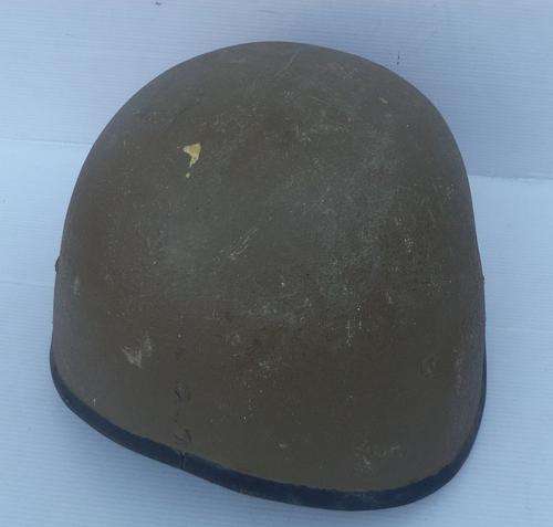 South African (SADF) M87 Kevlar Helmet -- Size medium