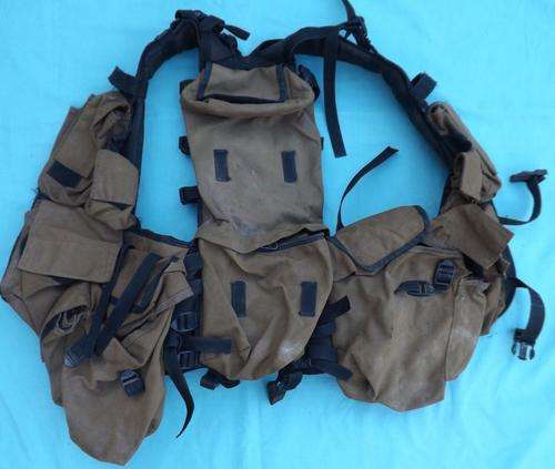 SA ARMY(SADF) M83 Battle Vest                     <<< PayPal >>>