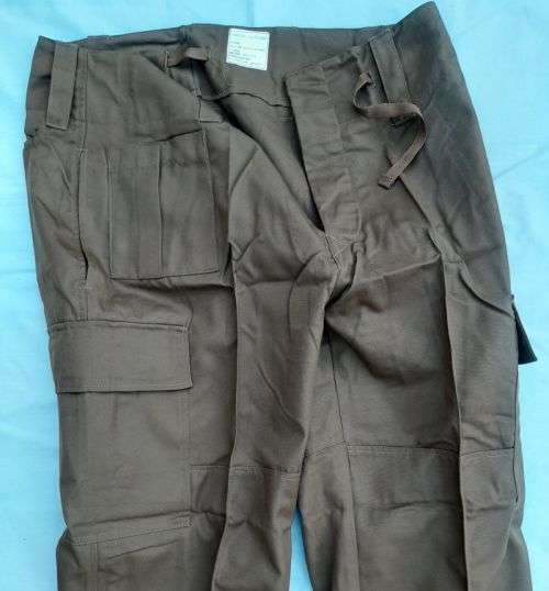 TROUSERS: SIZE 97(38) BRAND NEW NUTRIA COMBAT TROUSERS 1988