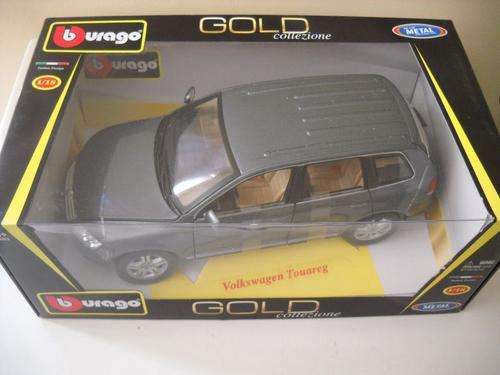 1:18 SCALE :Bburago Gold Collezione VW TOUAREG Mint Condition