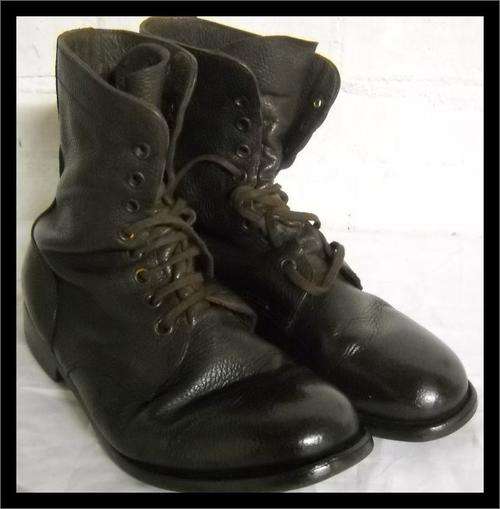 SADF Brown Leather Boots Size 10 /277--- Good Condition -- Stamped 2002