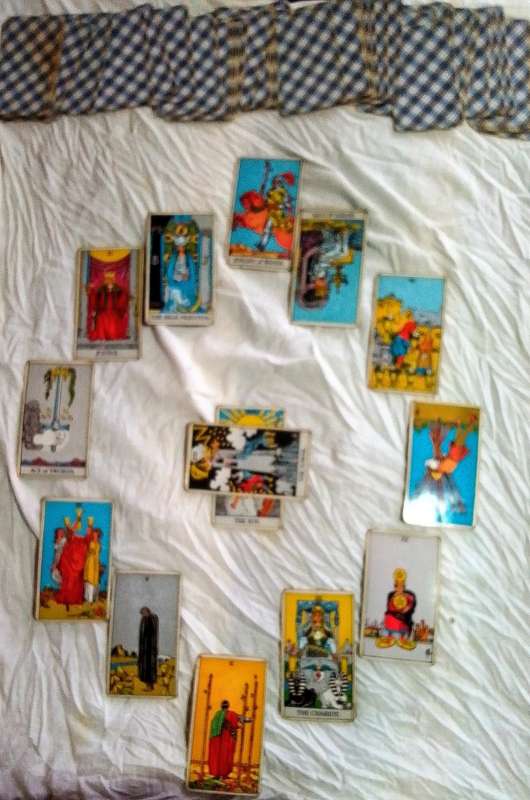 Tarot Readings/Divination and help offered