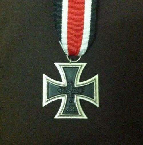 WW2 German 1939/1957 Iron Cross - Replica