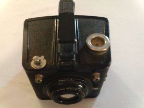 SCARCE VINTAGE KODAK (USA) BROWNIE FLASH (SIX-20) BOX CAMERA, GOOD VALUE, FORMER MUSEUM PIECE!!!