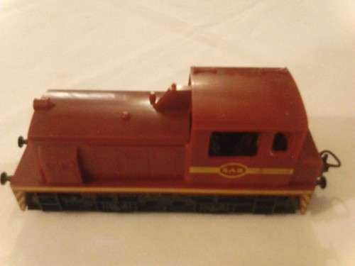 LIMA SAR SHUNTING LOCOMOTIVE IN GOOD CONDITION, NICE COLLECTIBLE ITEM!!!