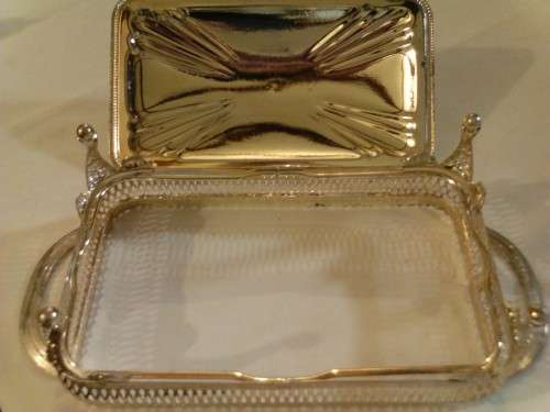 BEAUTIFUL SILVER PLATED WARM DISH HOLDER, GREAT ITEM, SEE BELOW.