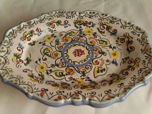 STUNNING, FULLY HAND PAINTED CRUZ PORCELAIN WALL PLATE- GOOD CONDITION , SEE BELOW.