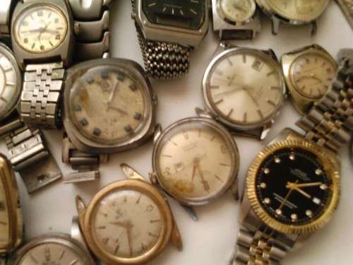 31 x OLD WATCHES, UNCHECKED, FOR REPAIR AND PARTS, ONE BID FOR THE LOT, SEE BELOW.